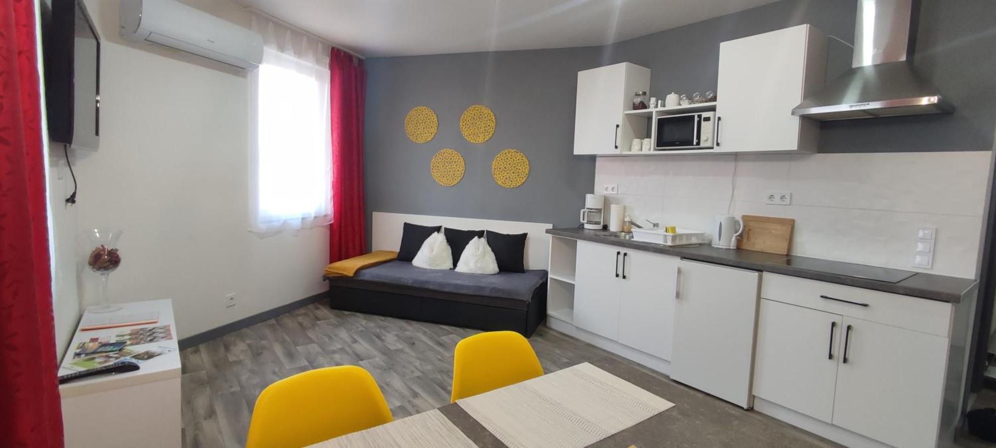 Koller Apartmanhaz Sárvár Exteriör bild
